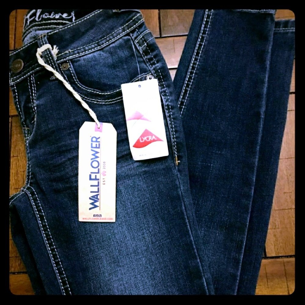 New with tags. WallFlower Skinny Jeans